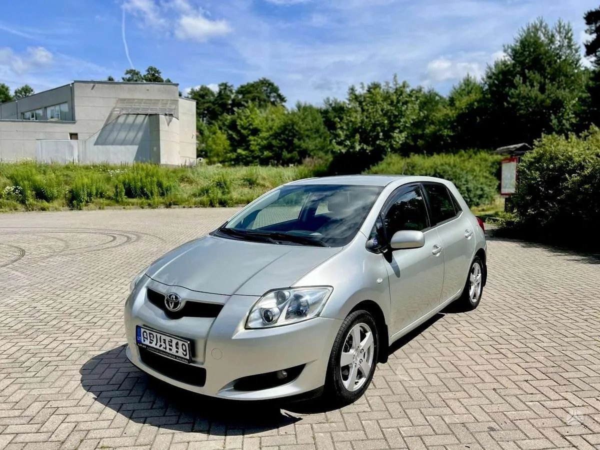 Toyota Auris, 2009