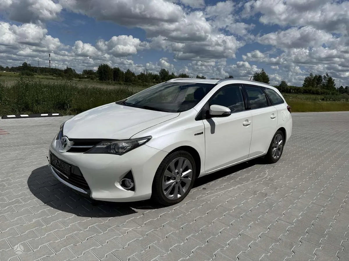 Toyota Auris, 2014