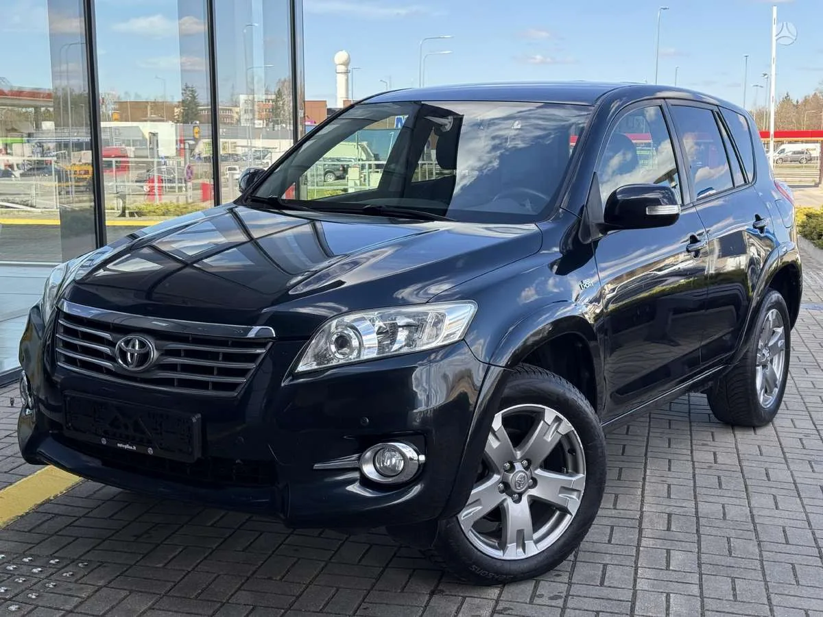 Toyota RAV4, 2012