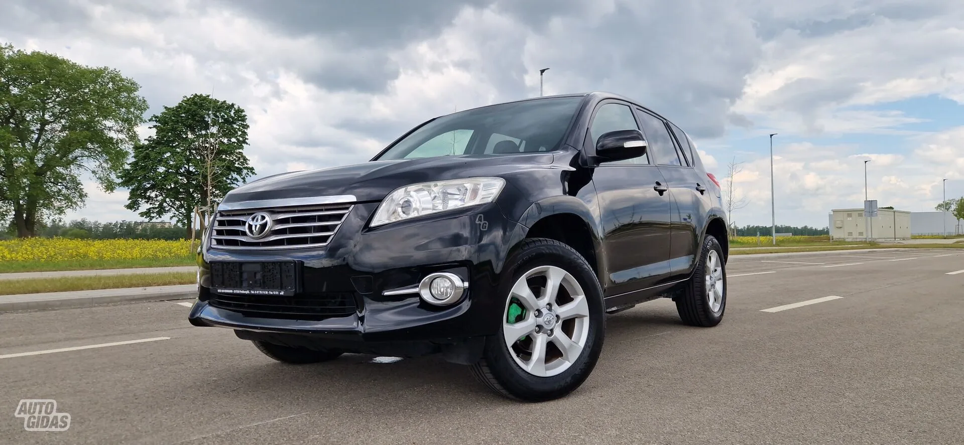 Toyota RAV4, 2011