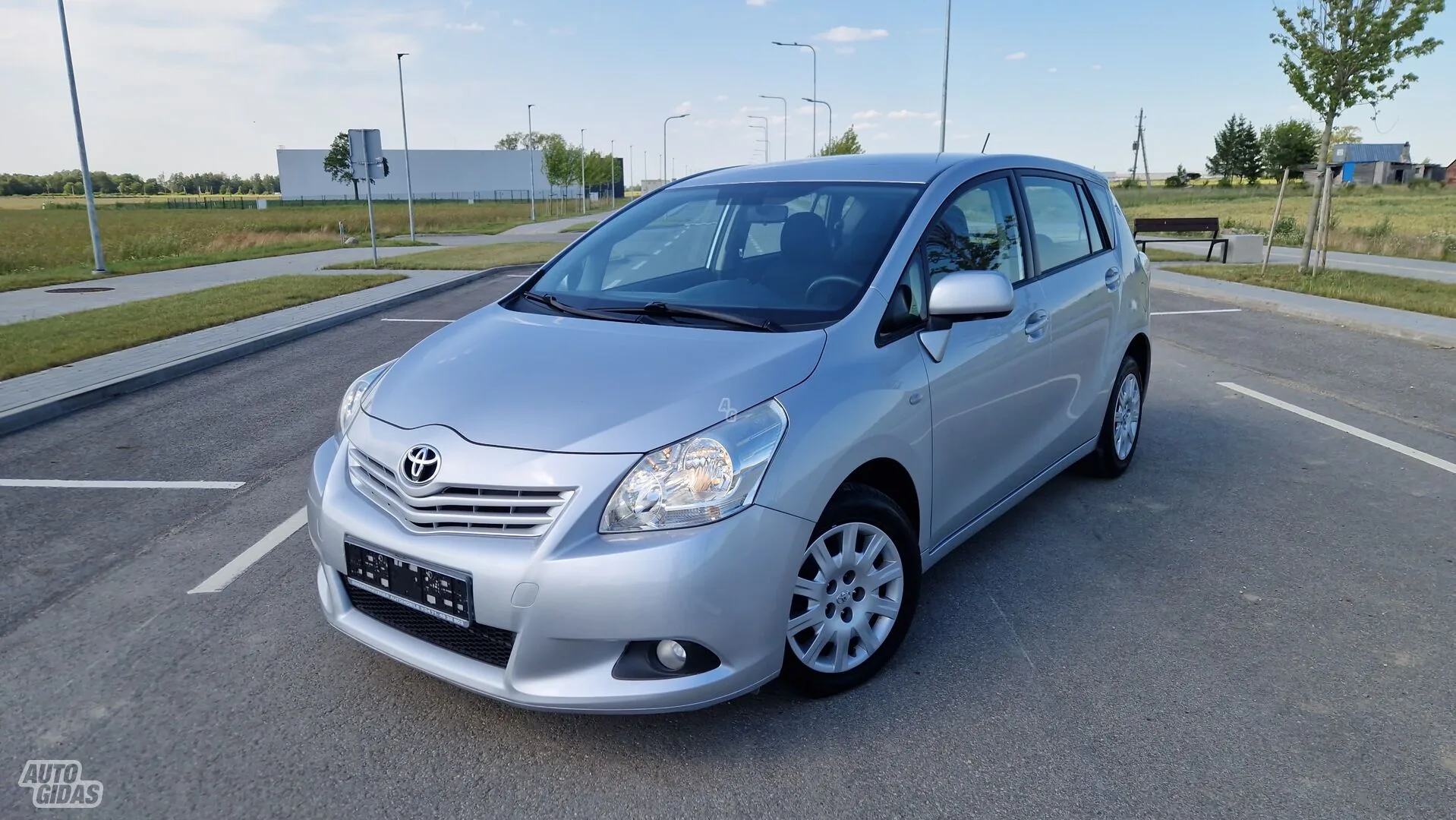 Toyota Verso, 2009