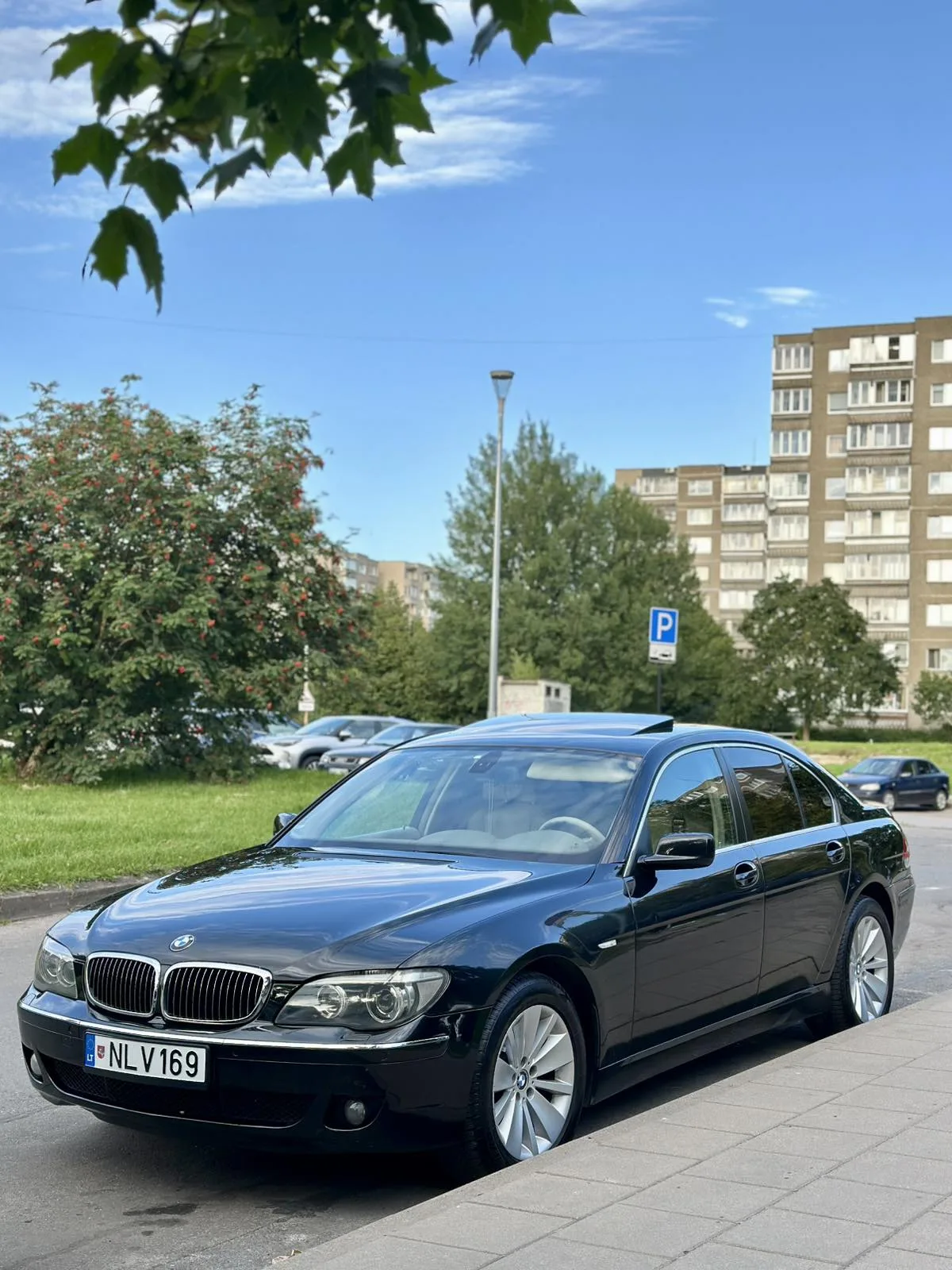 BMW 730, 2005