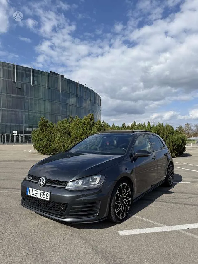 Volkswagen Golf, 2013
