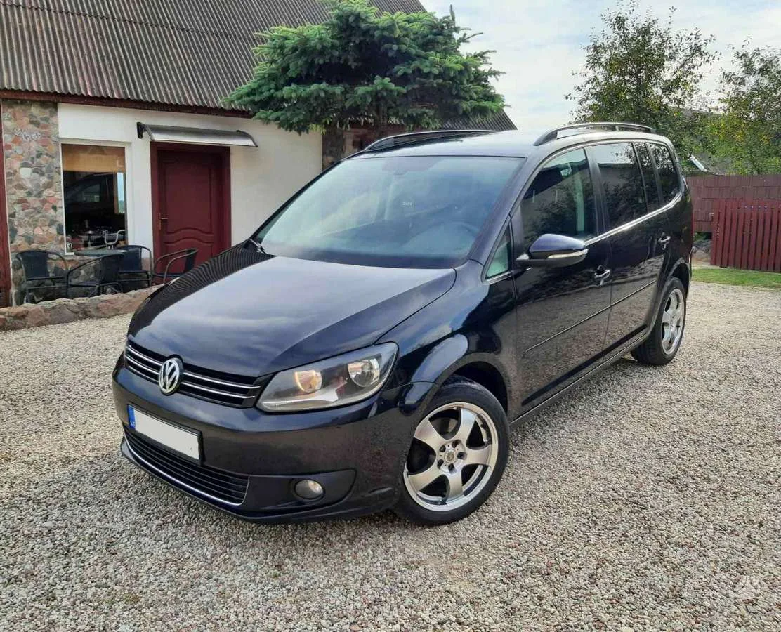 Volkswagen Touran, 2011