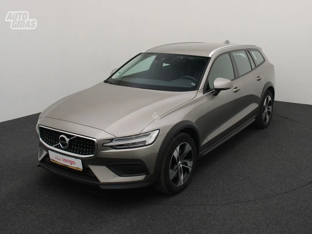 Volvo cross+country, 2021