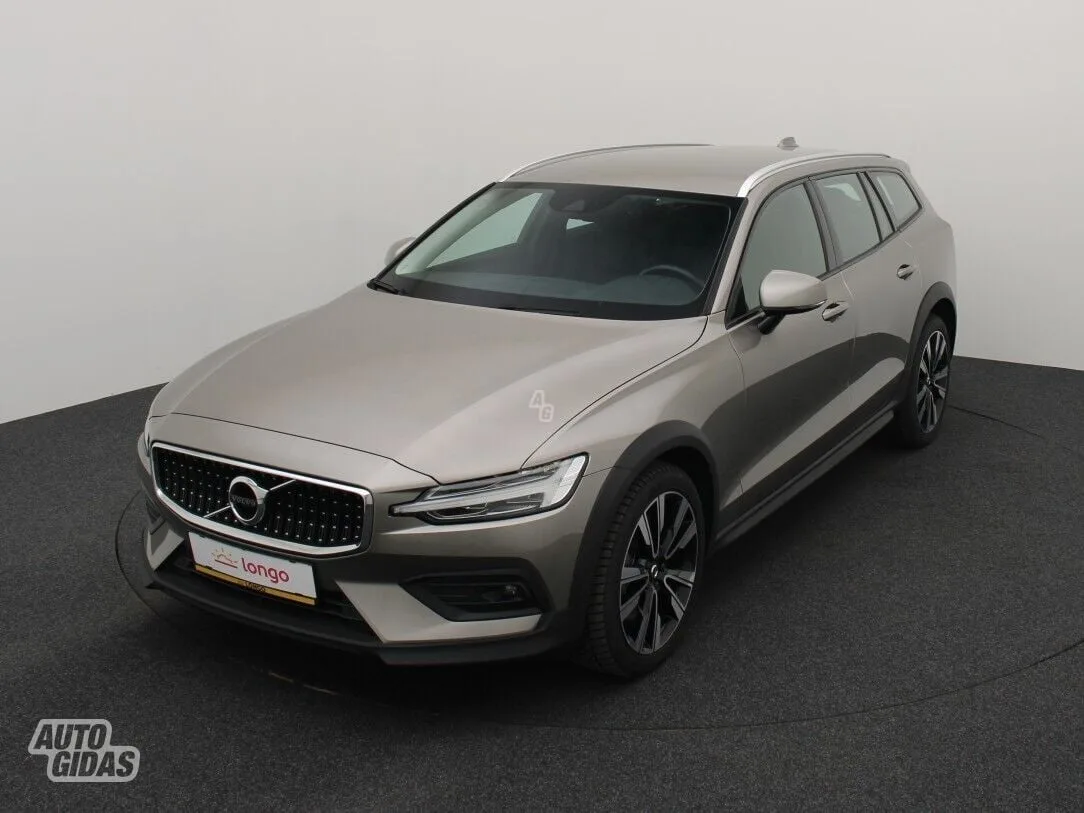 Volvo cross+country, 2021