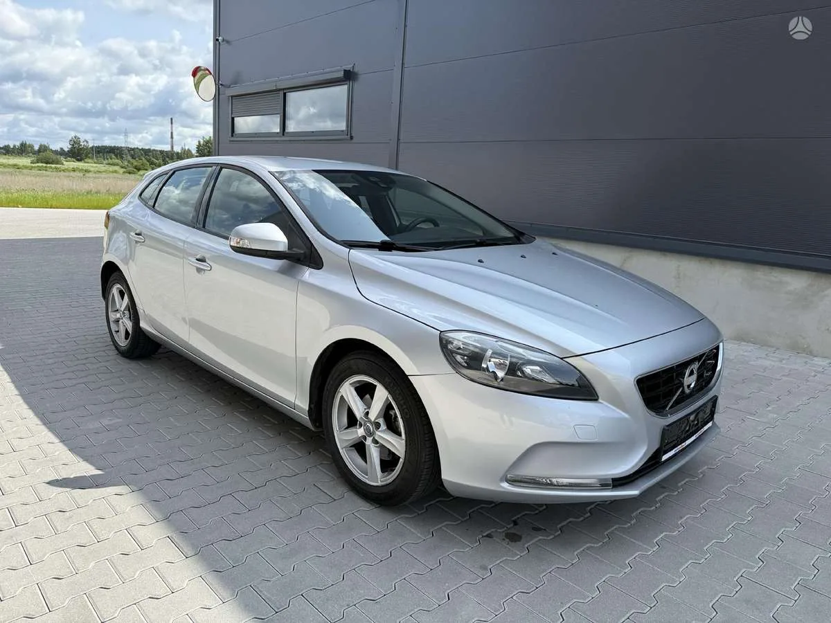 Volvo V40, 2013