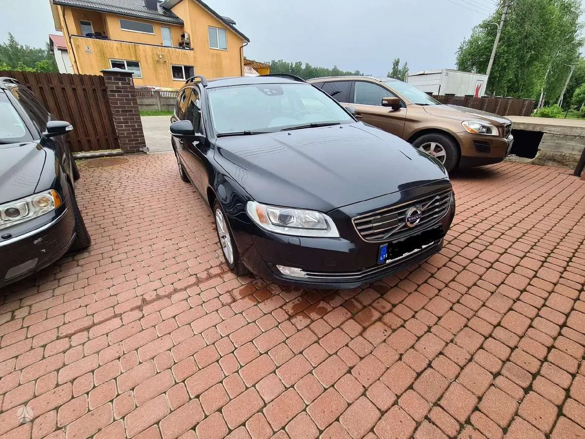 Volvo V70, 2012