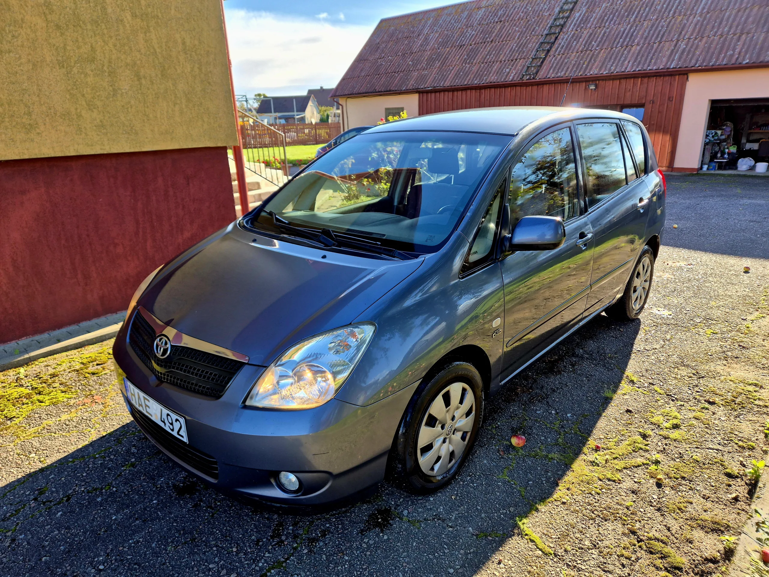 Toyota Corolla Verso, 2003