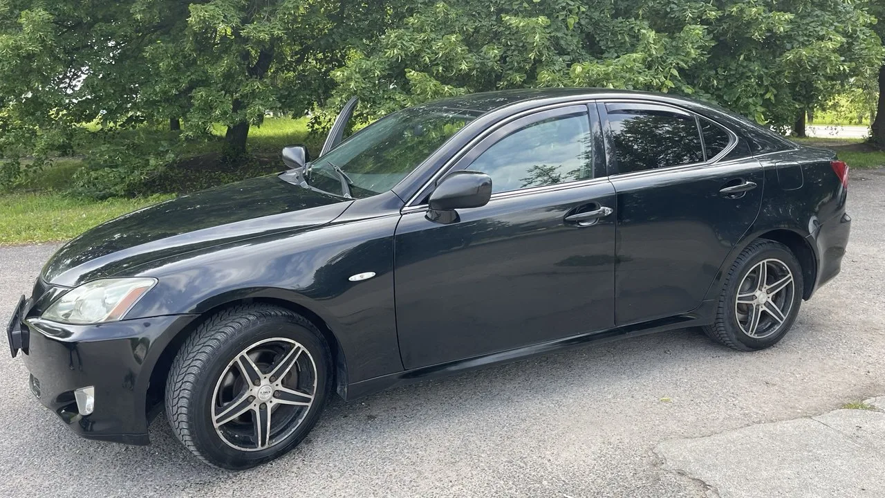 Lexus IS 220, 2009