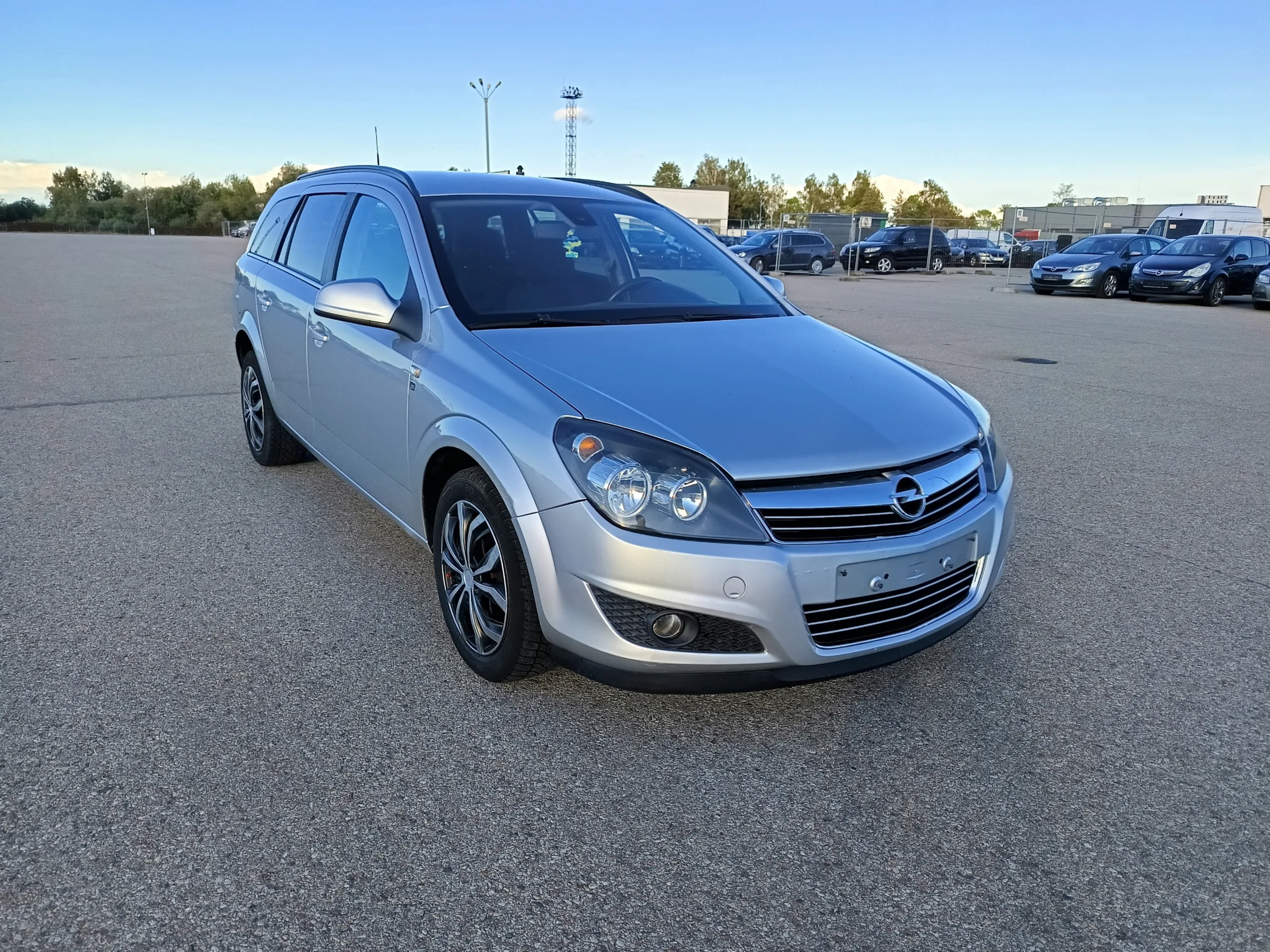 Opel Astra, 2010