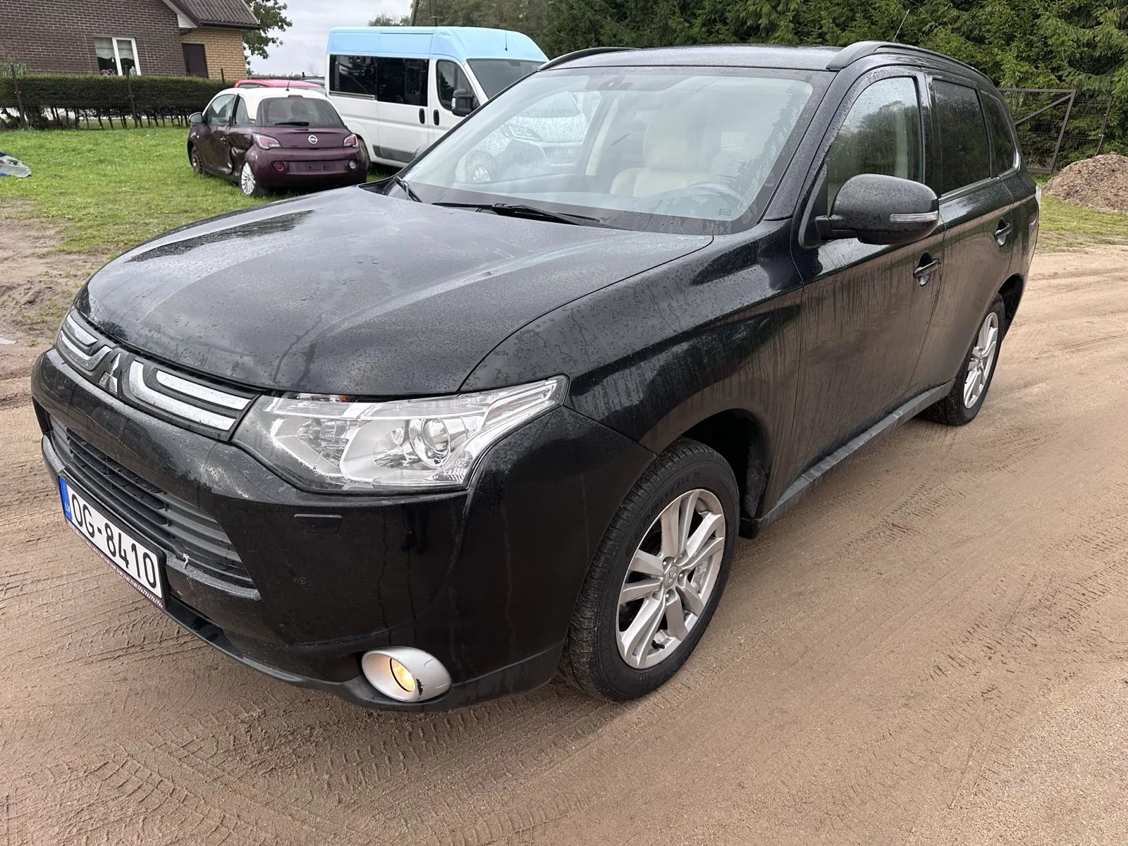 Mitsubishi Outlander, 2013