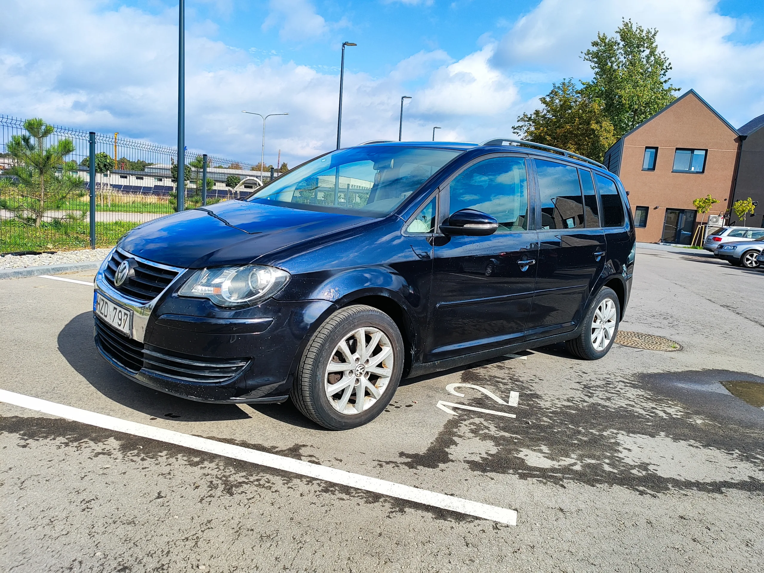 Volkswagen Touran, 2010