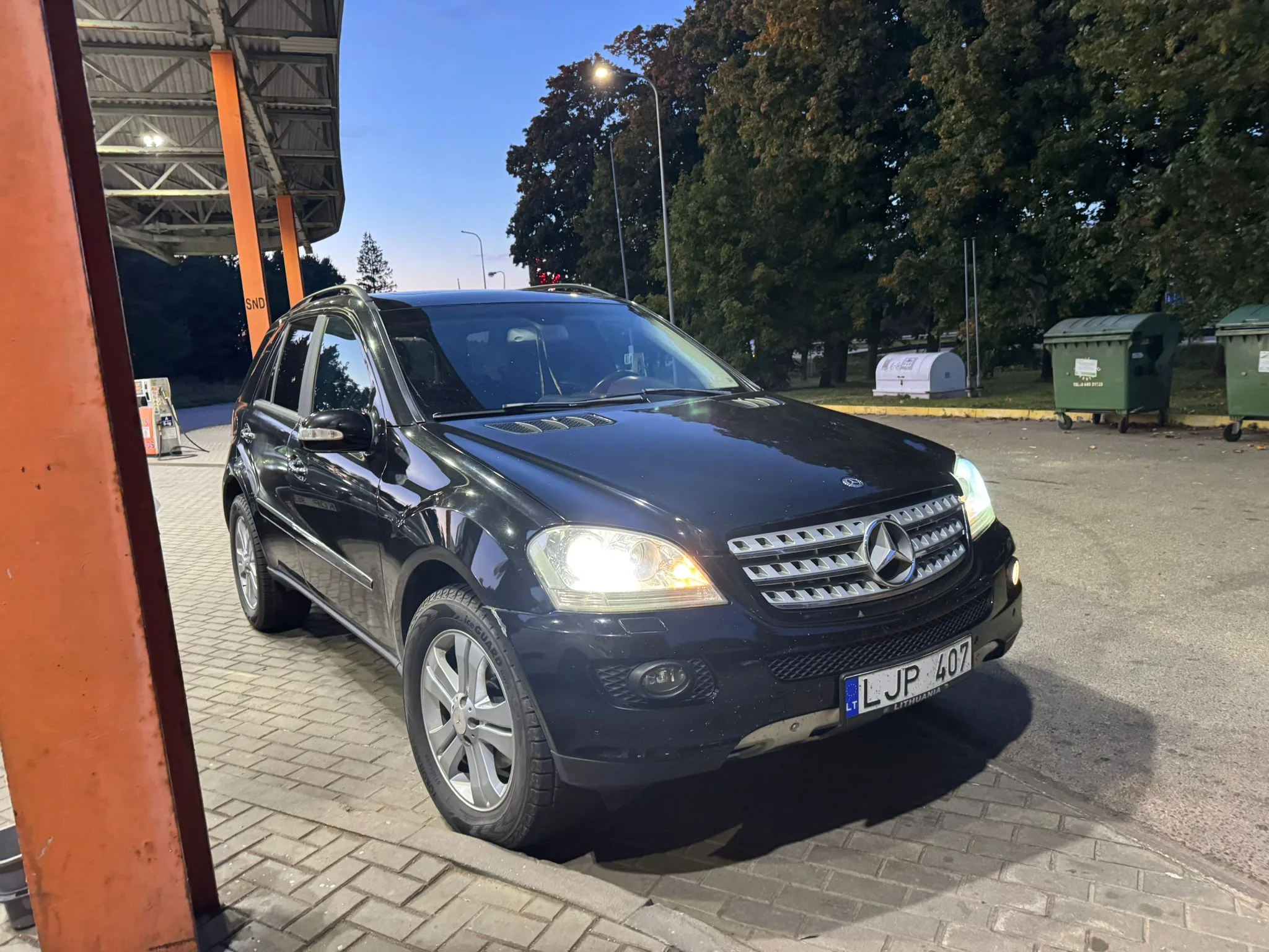 Mercedes-Benz ML320, 2006