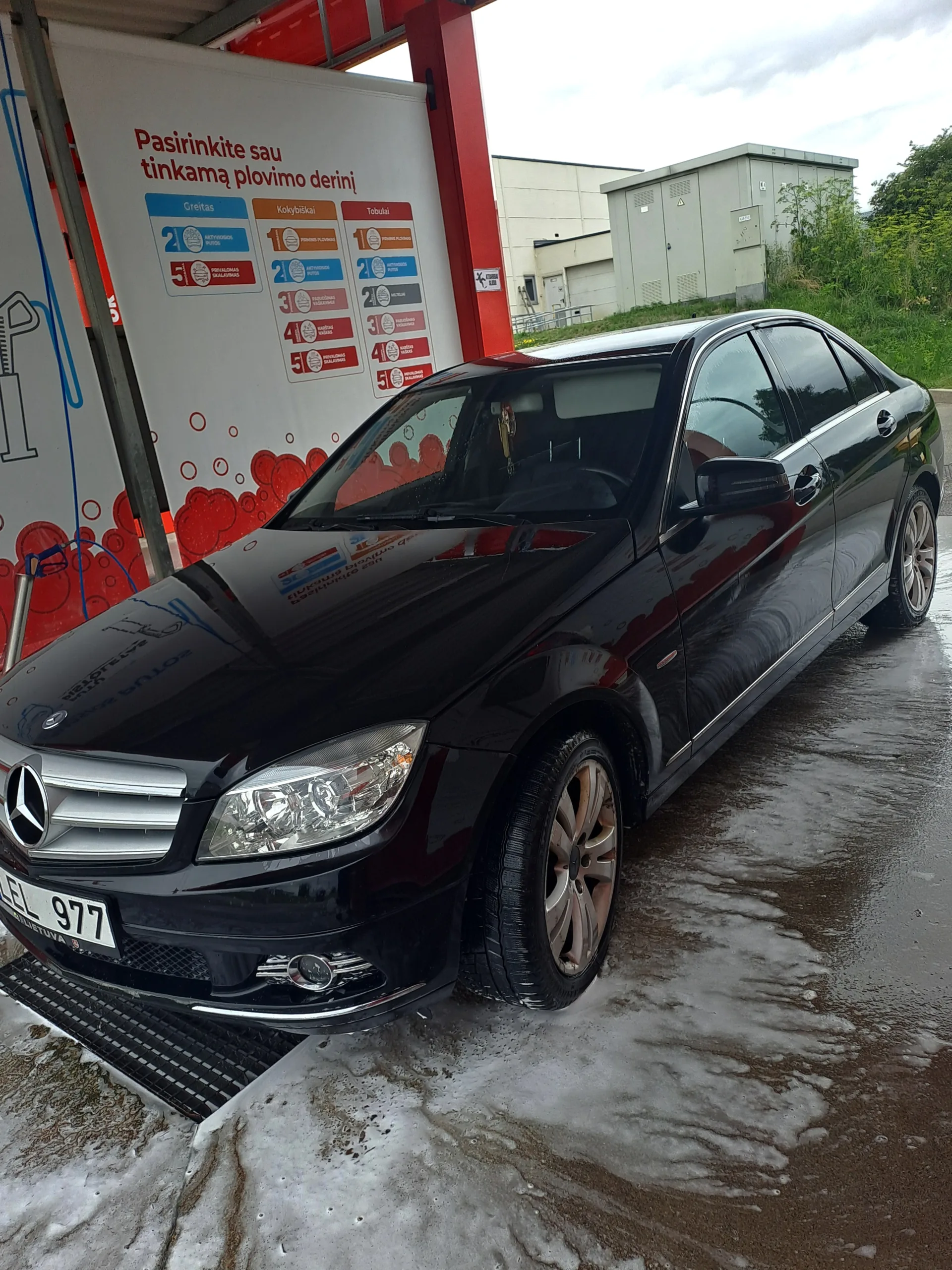 Mercedes-Benz C200, 2010