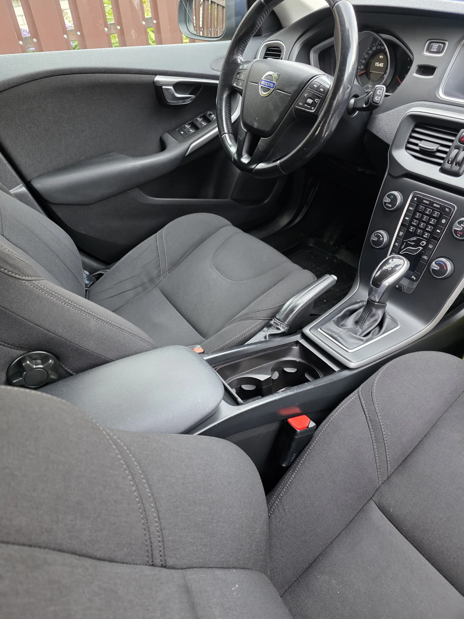 Volvo V40, 2015