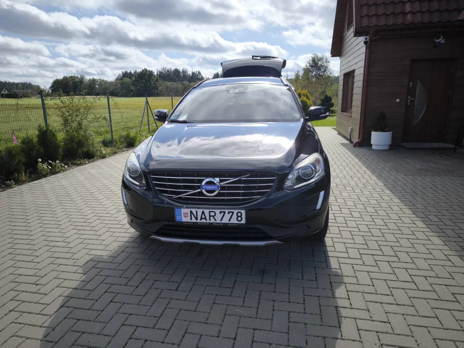 Volvo XC60, 2016