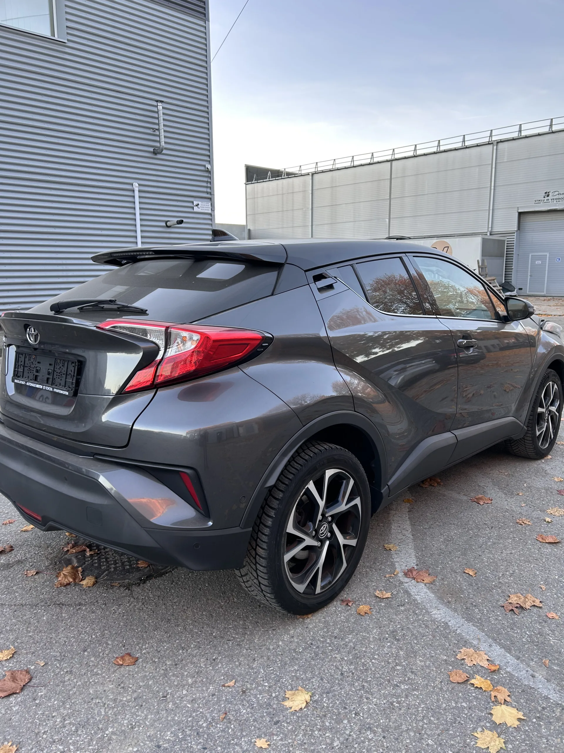Toyota C-HR, 2017