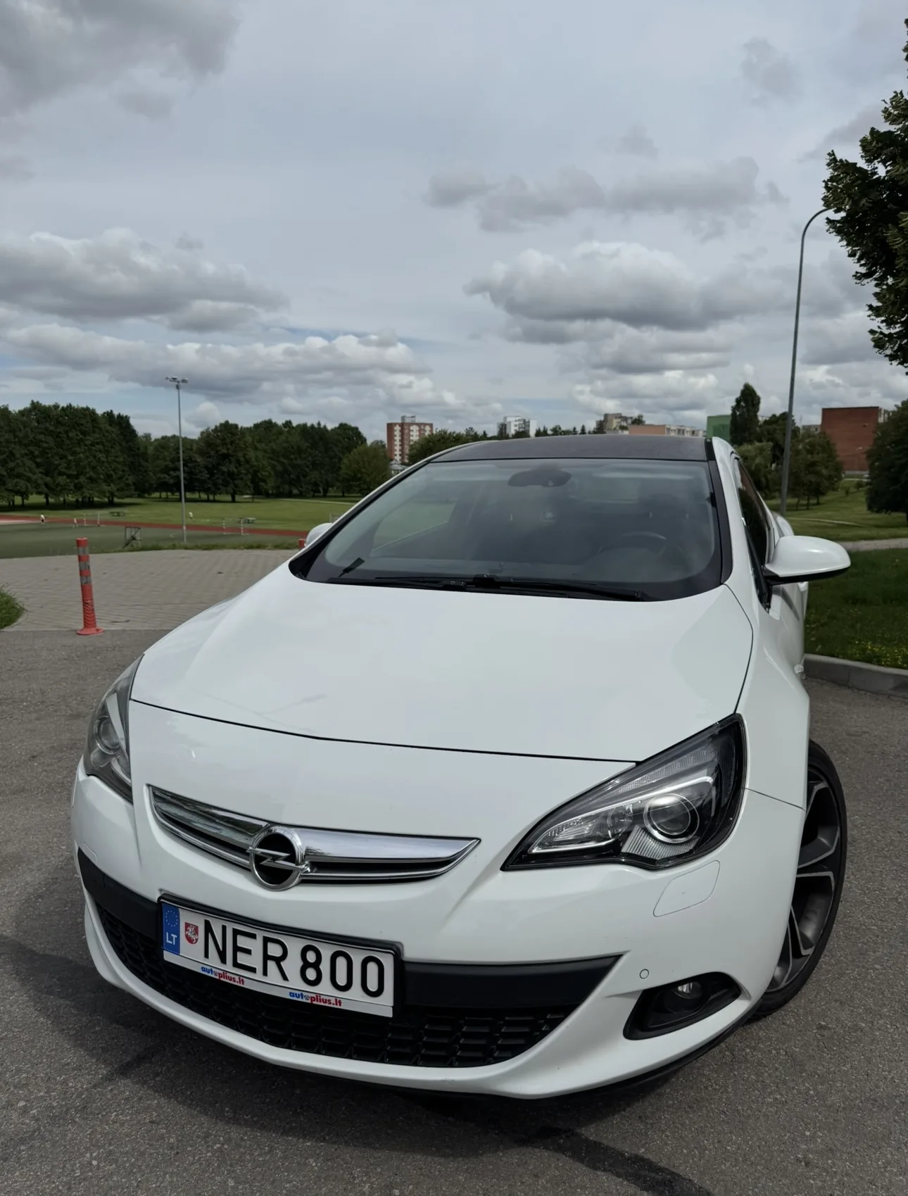 Opel Astra, 2012