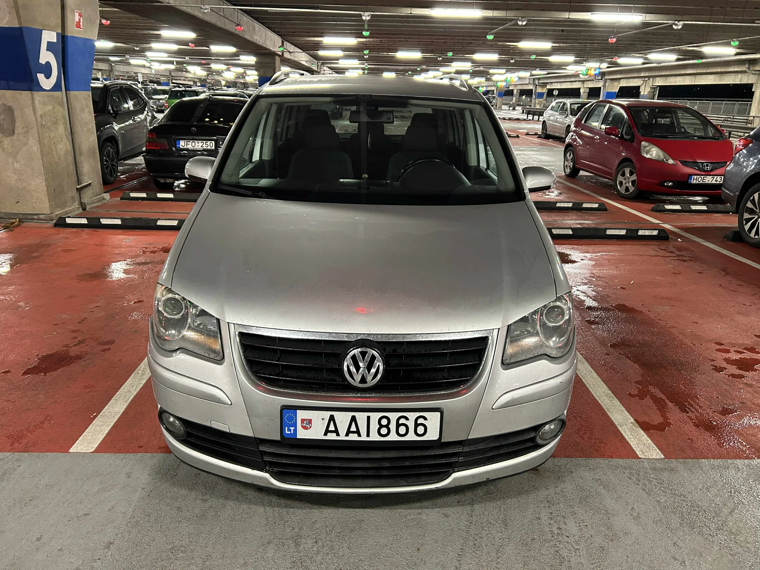 Volkswagen Touran, 2009
