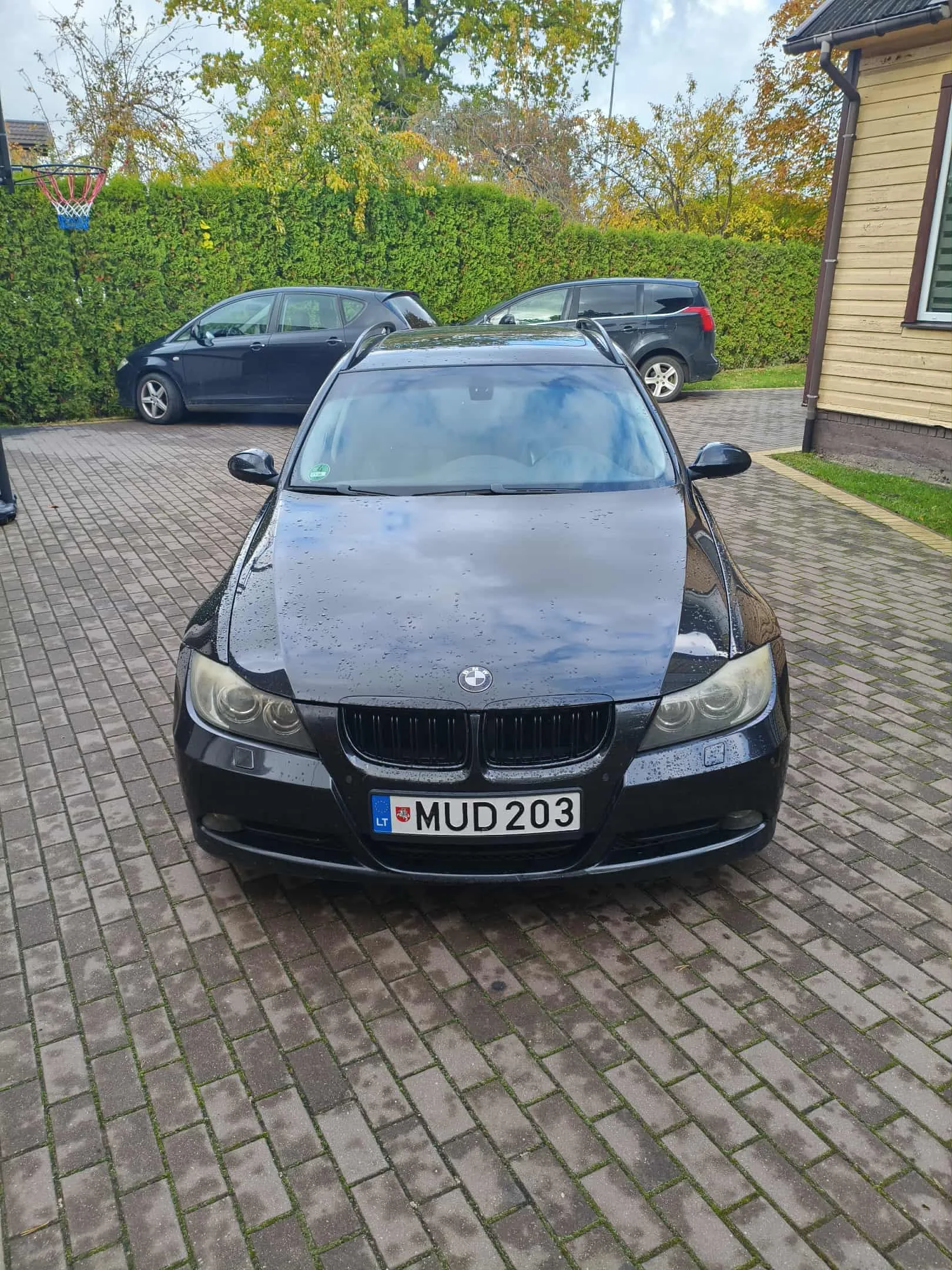 BMW 320i, 2006