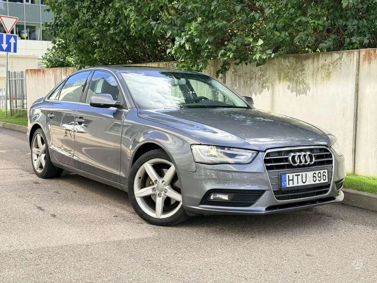Audi A4, 2012