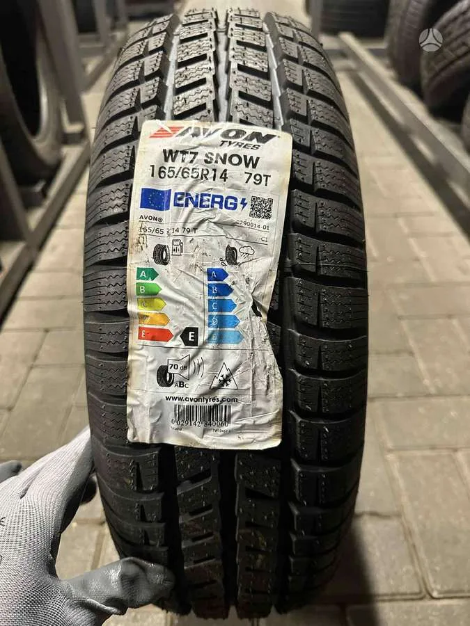 Avon WT7 SNOW 165/65 R14