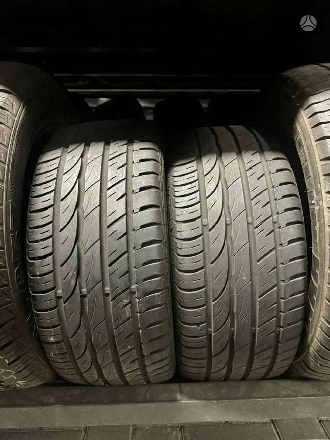 Barum BRAVURIS 2 215/40 R16
