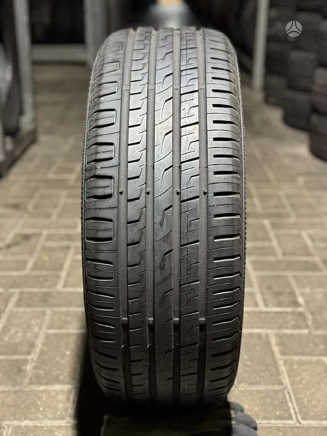 Barum BRAVURIS 3 HM 215/55 R17