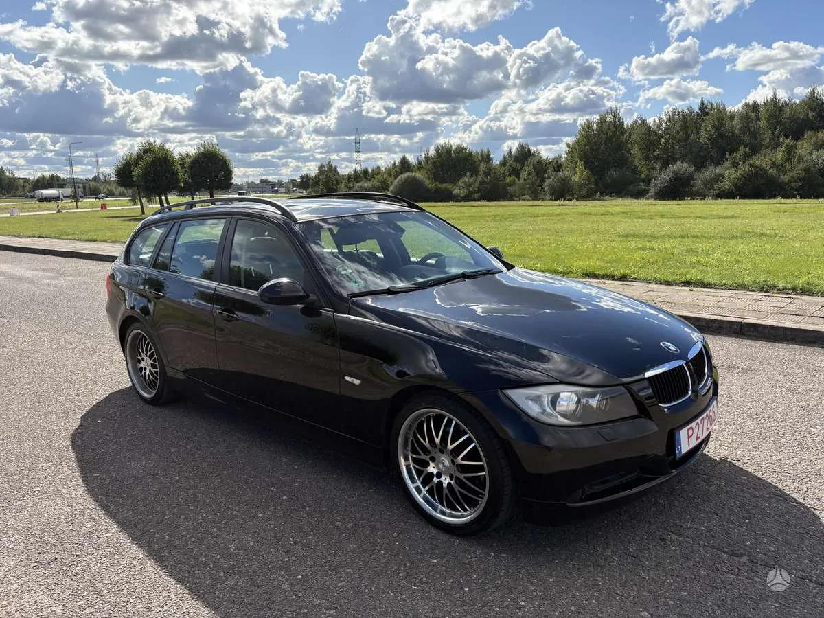 BMW 320i, 2006