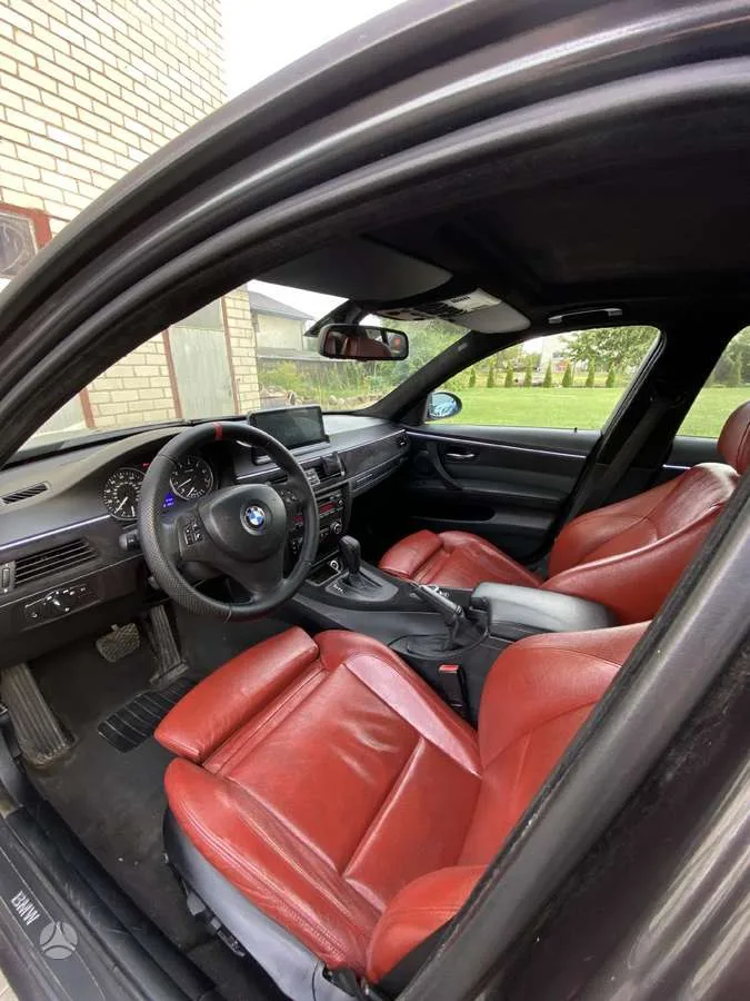 BMW 330i, 2007