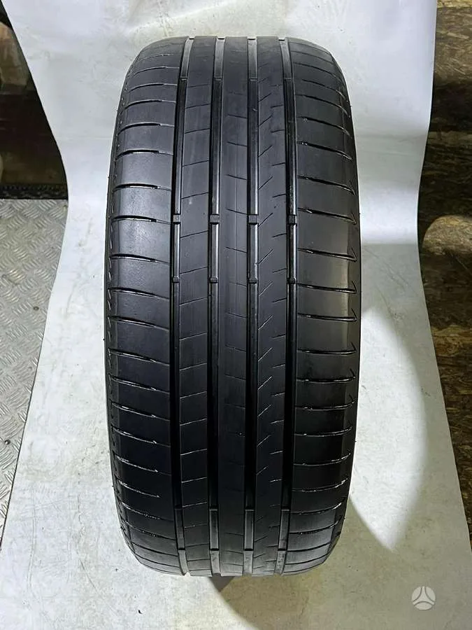 Bridgestone ALENZA 001 255/50 R20