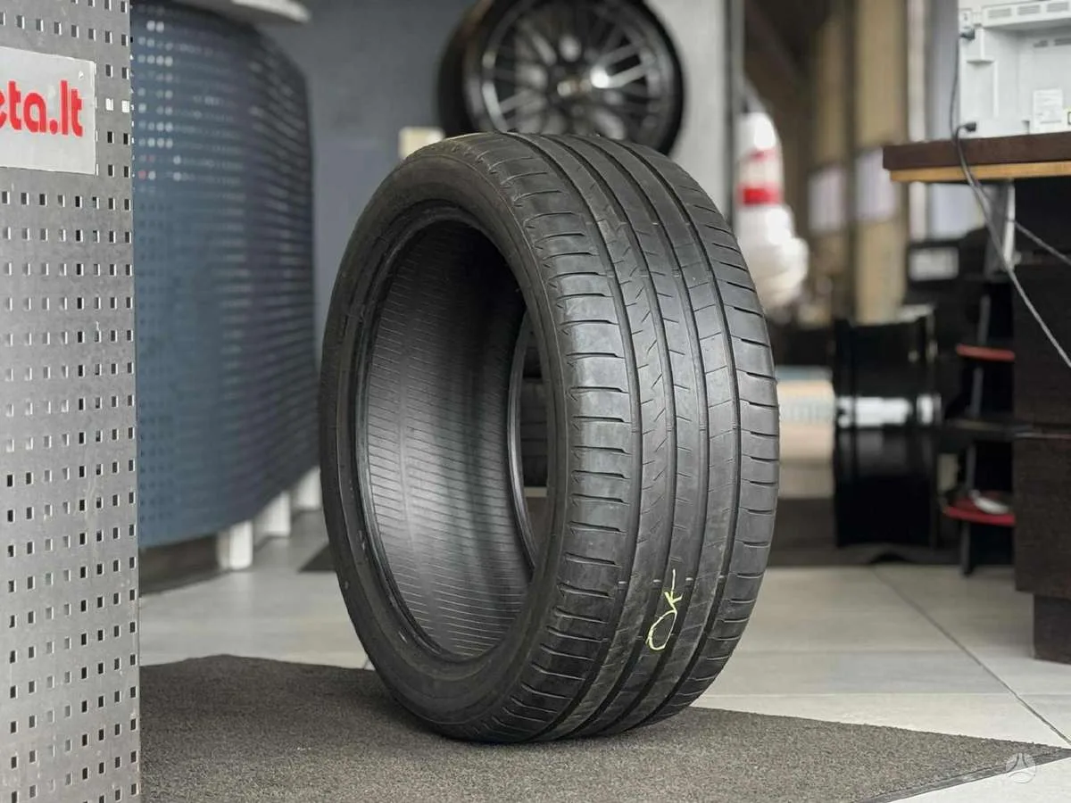 Bridgestone ALENZA 001 285/40 R21