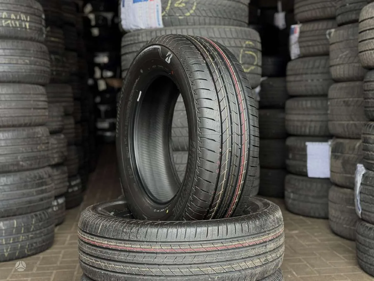 Bridgestone ALENZA 001 225/65 R17