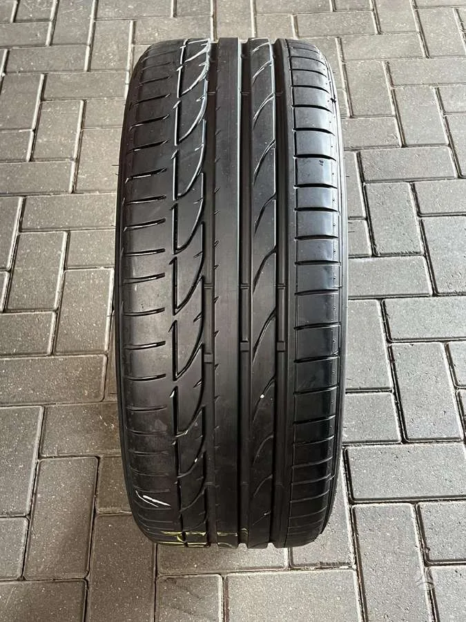 Bridgestone POTENZA S001 235/40 R19