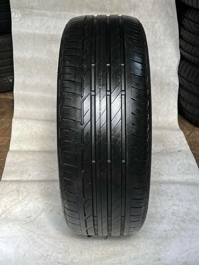 Bridgestone TURANZA T001 225/45 R19
