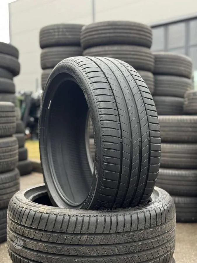 Bridgestone TURANZA T005 245/40 R19