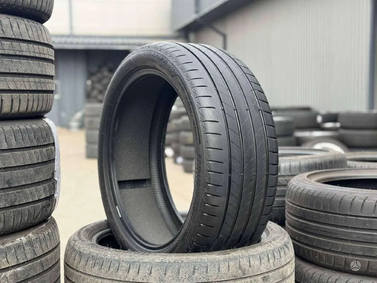 Bridgestone TURANZA T005 255/40 R20
