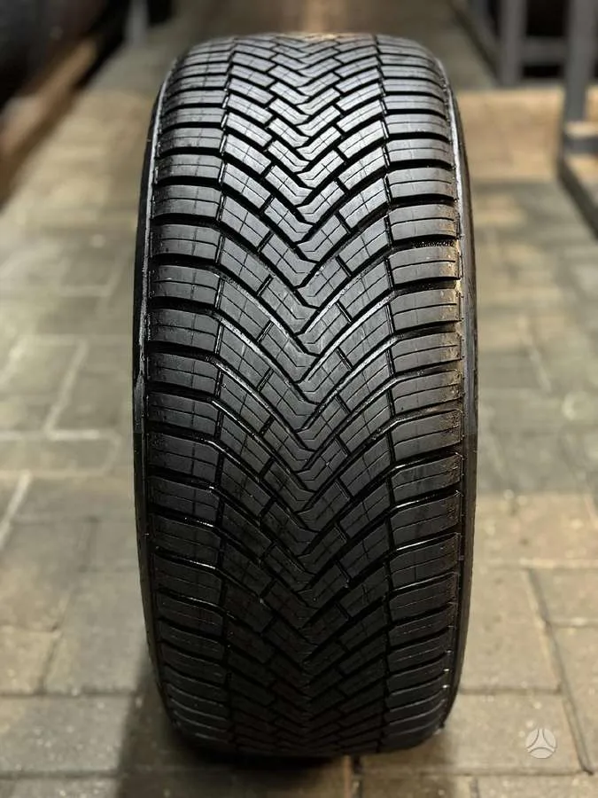 Continental ALLSEASONCONTACT 2021 215/40 R17