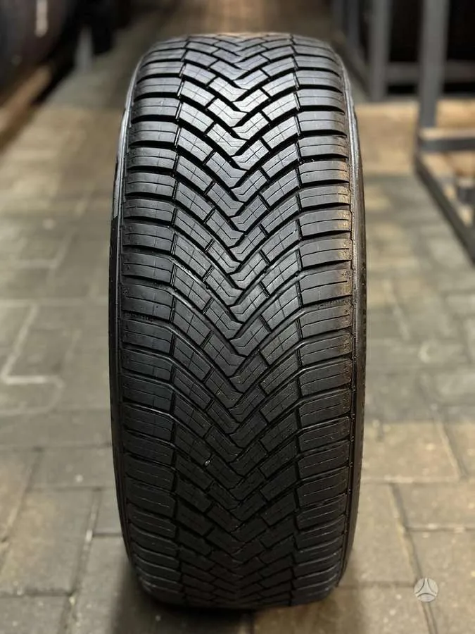 Continental ALLSEASONCONTACT 205/45 R17