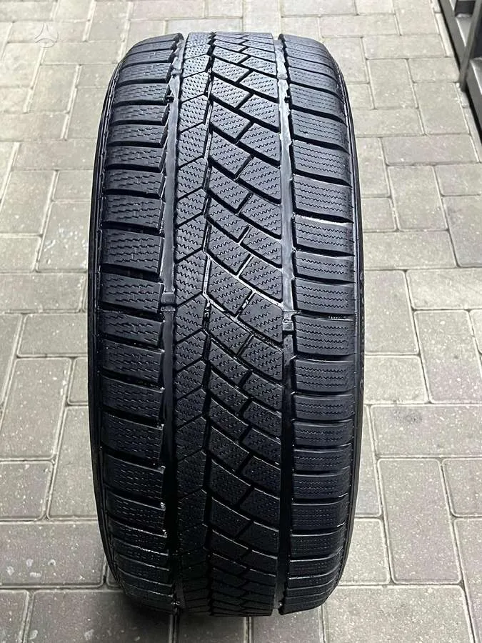 Continental WINTERCONTACT TS830P 235/40 R19