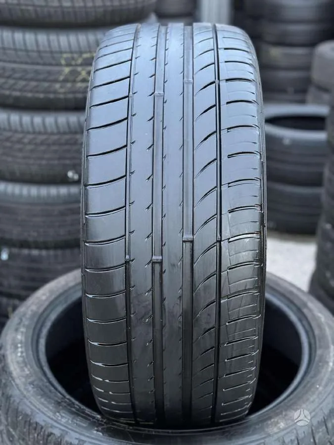Dunlop SP QUATTROMAXX 275/40 R22