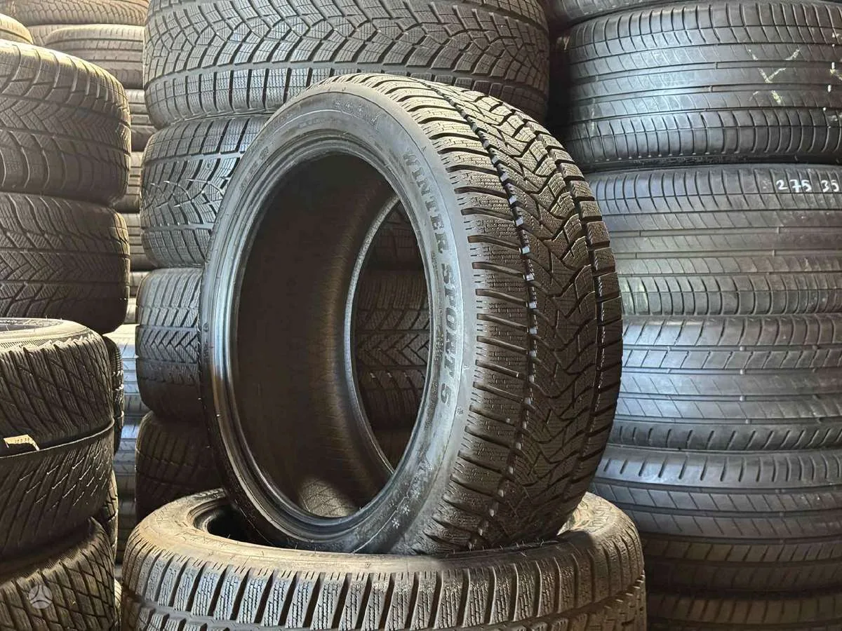 Dunlop WINTER SPORT 5 245/45 R18