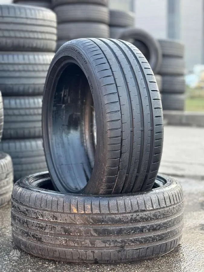 Falken AZENIS FK520 245/40 R19