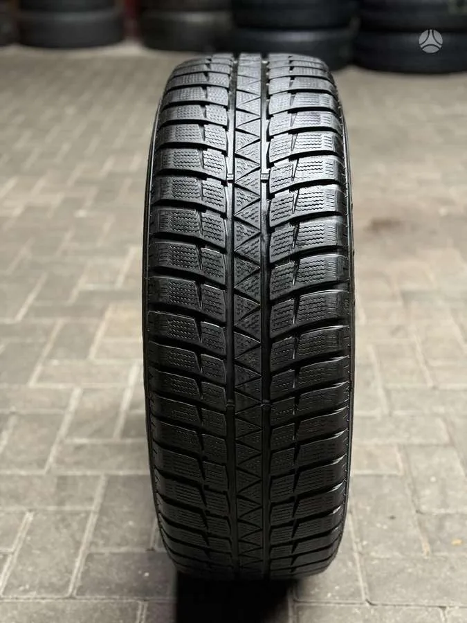 Falken EUROWINTER HS449 225/60 R17