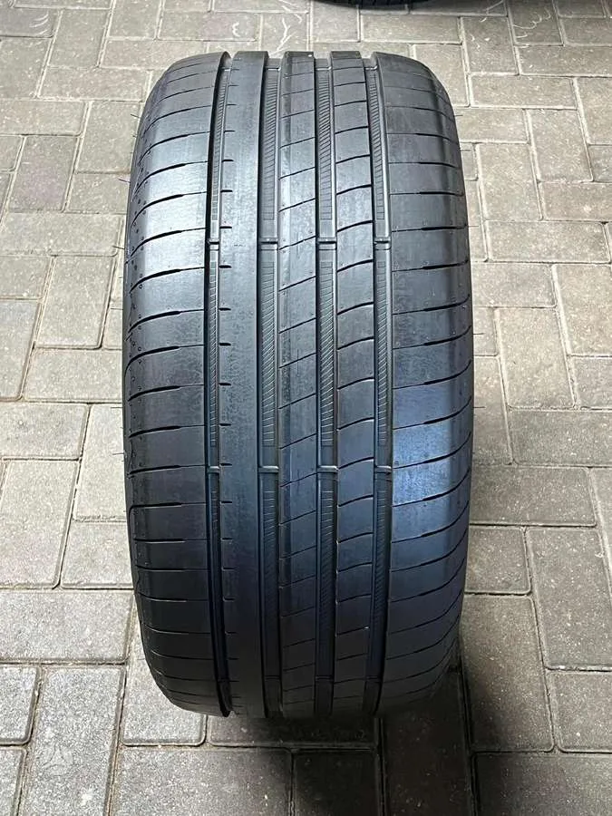 Goodyear EAGLE F1 ASYMM. 3 275/40 R18