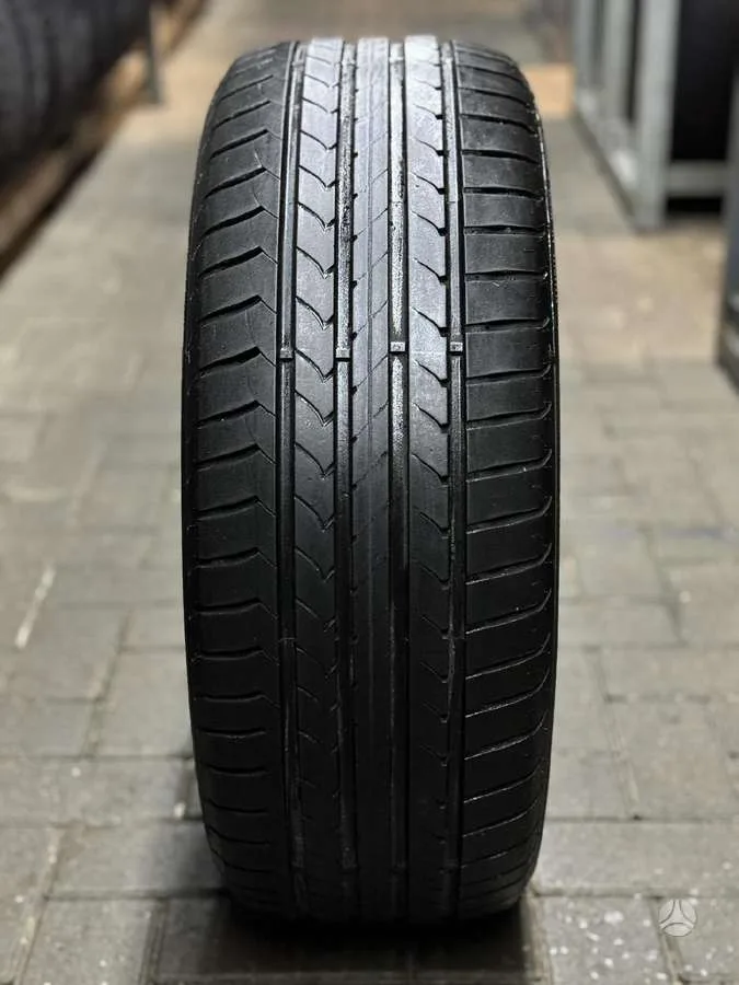 Goodyear EFFICIENTGRIP 225/55 R17