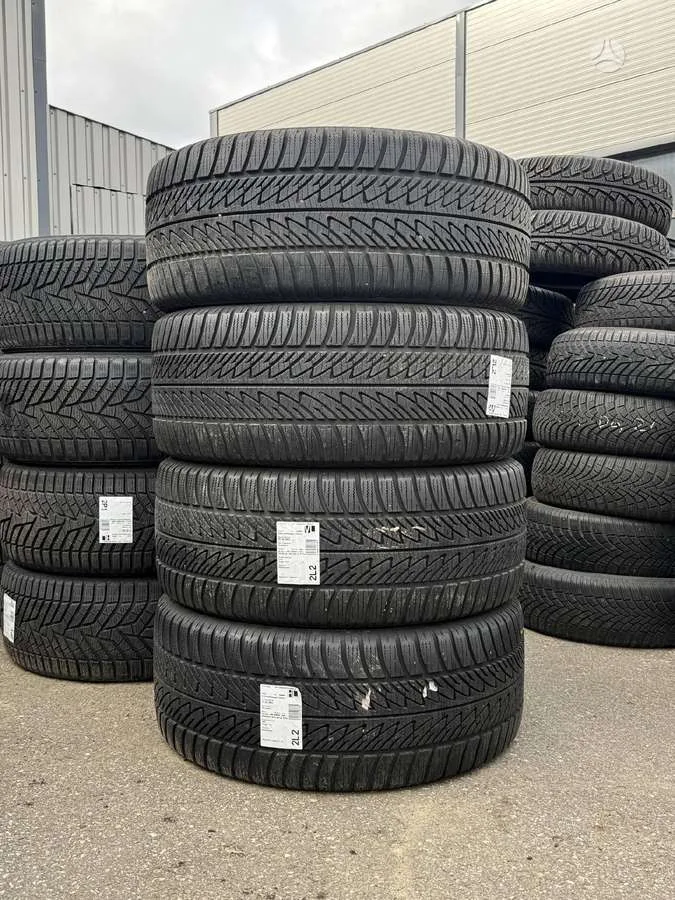 Goodyear ULTRAGRIP 8 PERF. 285/45 R20