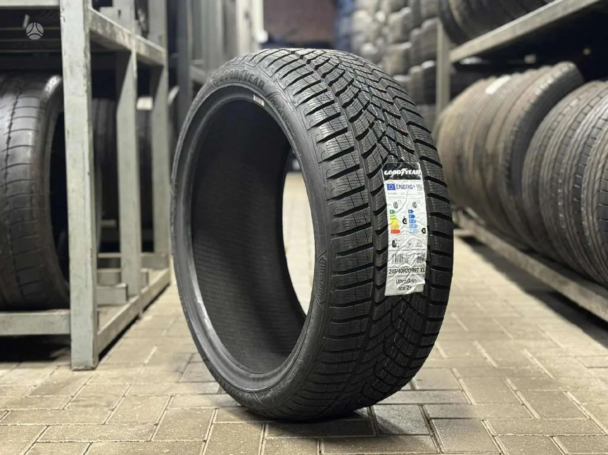 Goodyear ULTRAGRIP ICE 2+ 245/40 R20