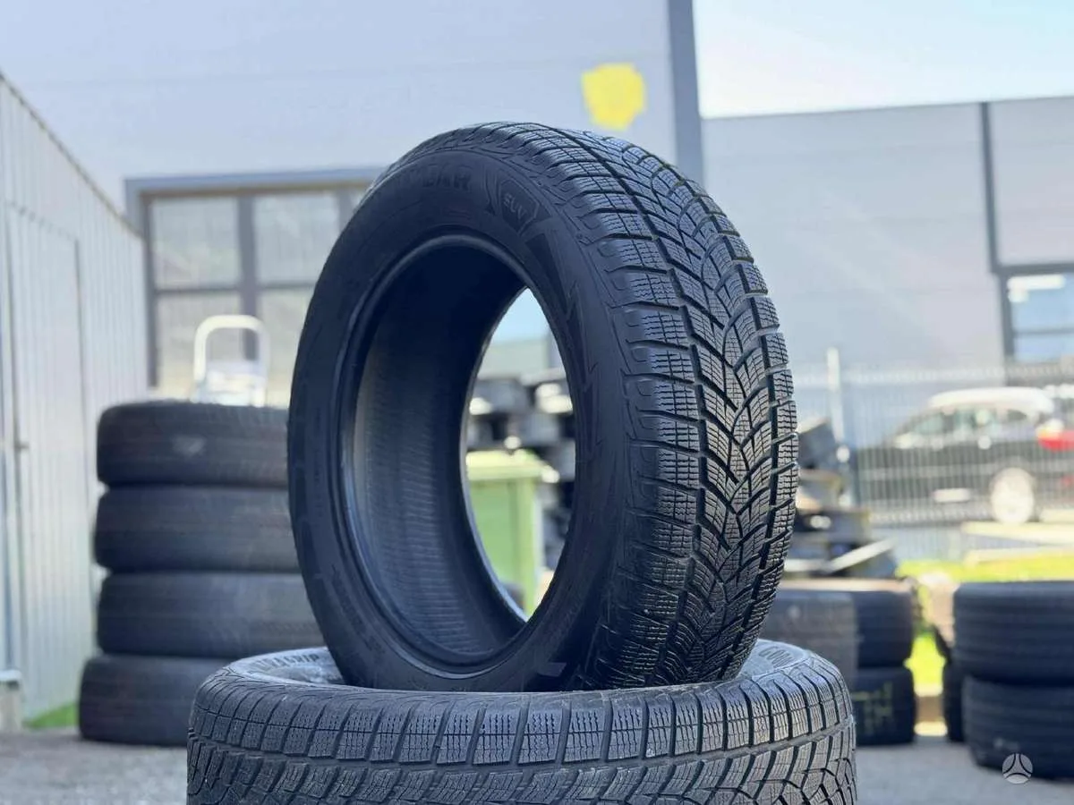 Goodyear ULTRAGRIP PERFORMANCE 225/65 R17